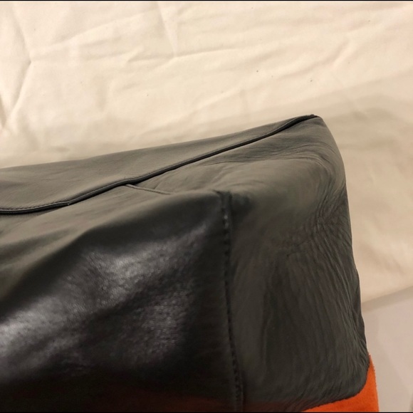 [SOLD]Authentic Celine Horizontal Bi-cabas tote - Picture 8 of 10